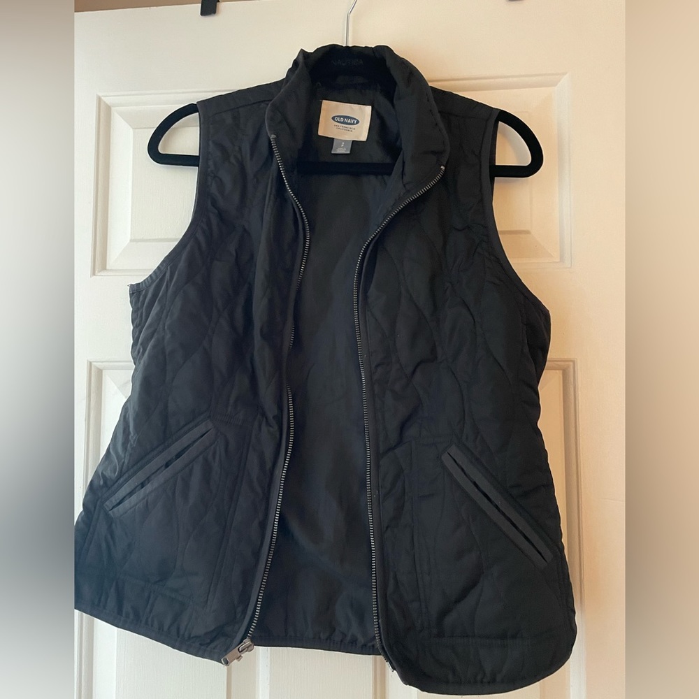 Black quilted vest - small